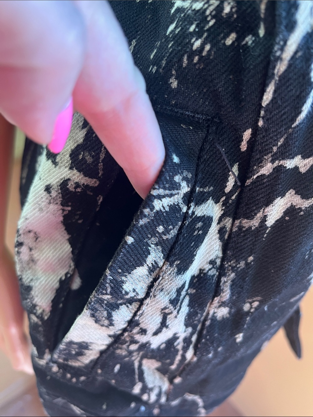 Black Paint-Splatter Denim Vest - Picture 7 of 9